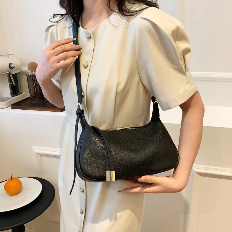 LEFTSIDE Shoulder Side Bags for Women Leather Female New 2023 Spring Trend Fashion Saddle Bag Green Handbags and Purses